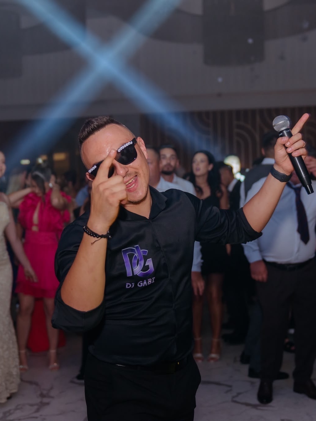 Dj Gabi — DJ & Sonorizare