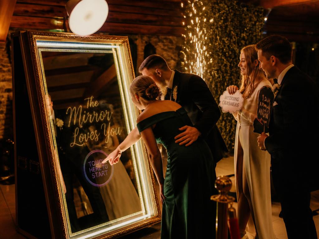 Categoria Photobooth/Oglindă Magică & Efecte Speciale